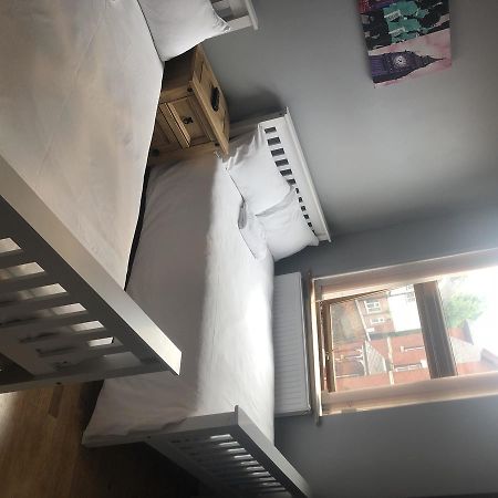 Oaklands  Lägenhet Wolverhampton Exteriör bild