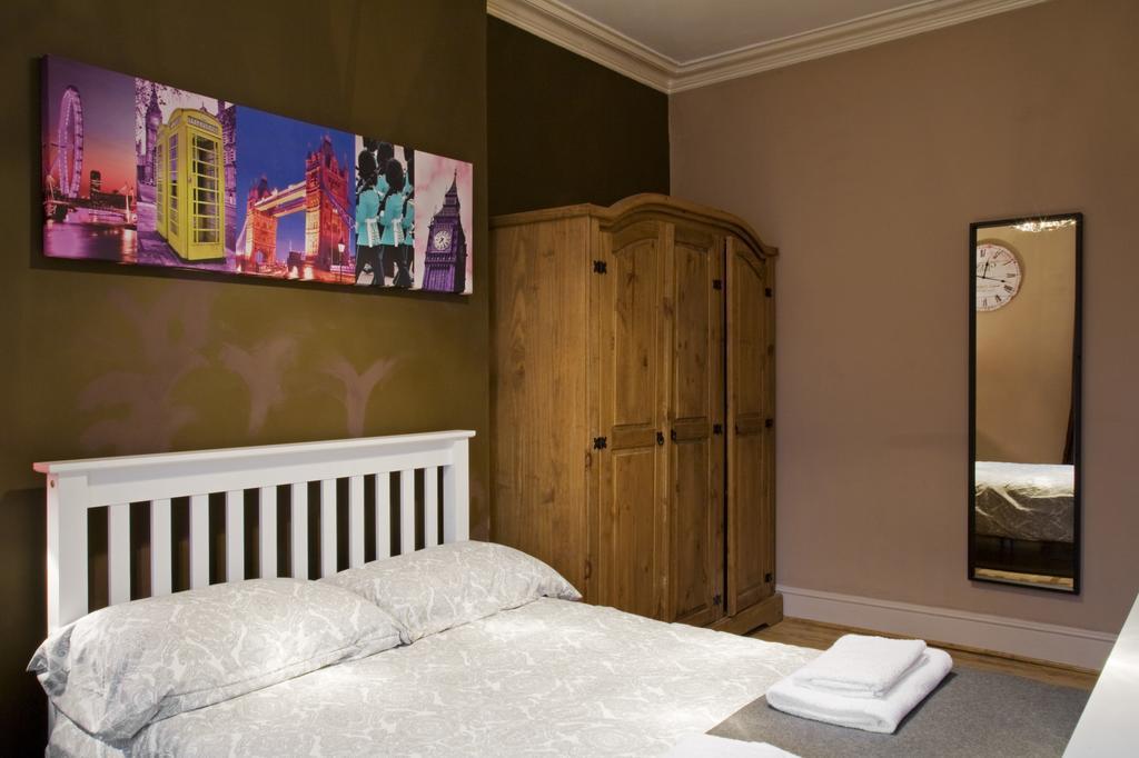 Oaklands  Lägenhet Wolverhampton Exteriör bild
