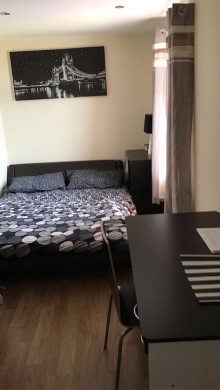Oaklands  Lägenhet Wolverhampton Exteriör bild