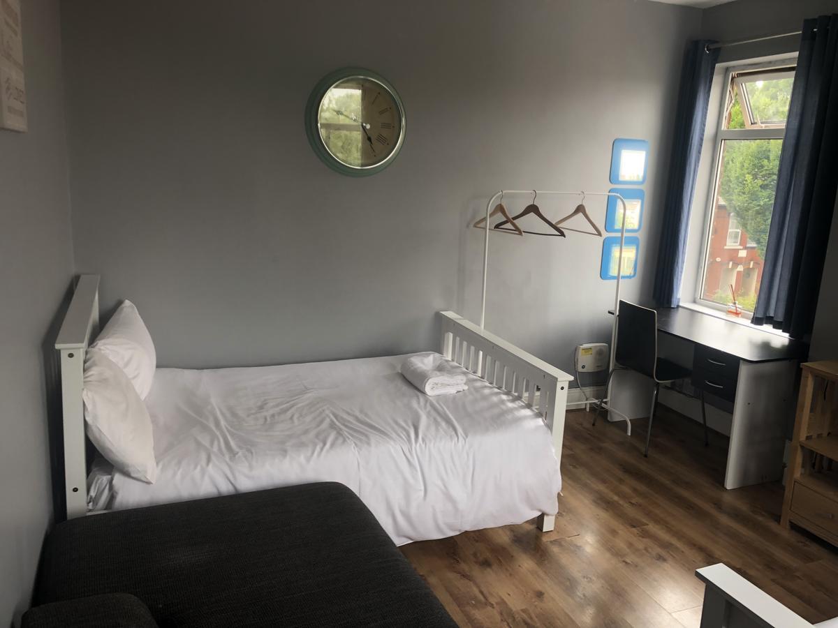 Oaklands  Lägenhet Wolverhampton Exteriör bild
